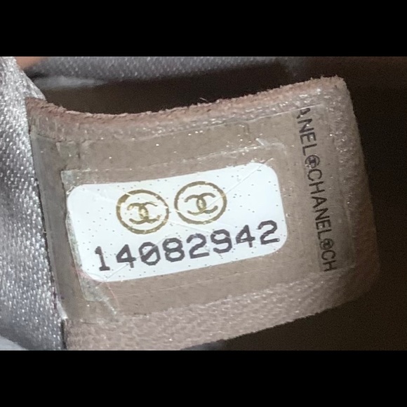 ❌SOLD❌💯Authentic Chanel Coco Casual Tote Travel - Picture 8 of 13